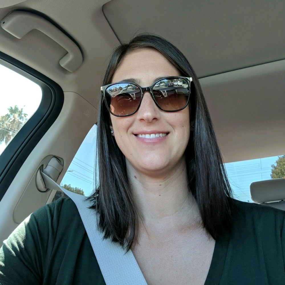 Meet your Posher, Nicole
